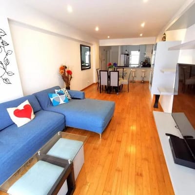 Vendo departamento de  habitaciones a  cuadras del Malecn de la Reserva y