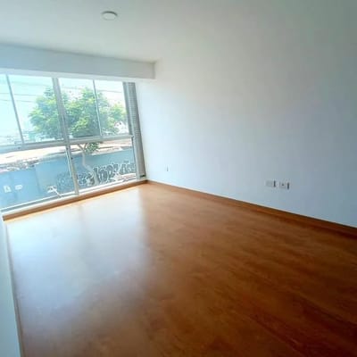 Vendo departamento cerca a estacion del metropolitano Barrranco