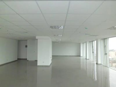 LINCE ALQUILO VENDO OFICINA EMPRESARIAL U CENTR COMERCIAL RISSO