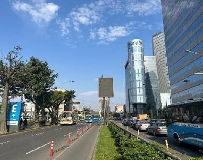 AMPLIA OFICINA EN CENTRO FINANCIERO SAN ISIDRO