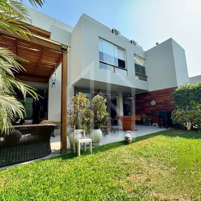 Preciosa Casa en Condominio en Venta con Bello Jardin