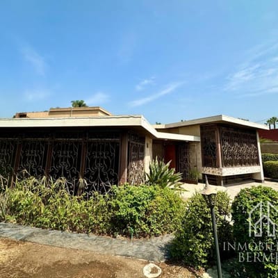 Encantadora Residencia en Zona Residencial a la Venta