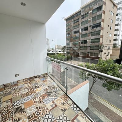 Moderno Flat en Alquiler en Camino Real  San Isidro
