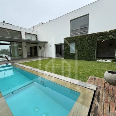 Moderna Casa en Condominio en Venta o Alquiler en La Planicie