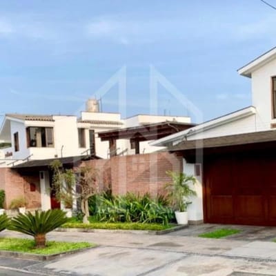 Linda y Espaciosa Casa en Venta en La Fontana
