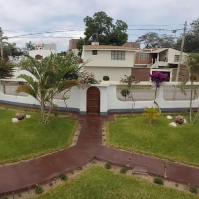 Venta de Casa en Residencial la Angostura  A pocos metros del Hotel las Dunas