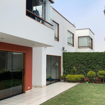 VENTA  Casa en Sol de La Molina de  dormitorios