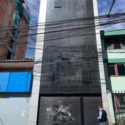 ALQUILO EDIFICIO EN AV LOS INCAS CUSCO