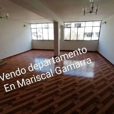 Vendo remodelado departamento en Mariscal Gamarra