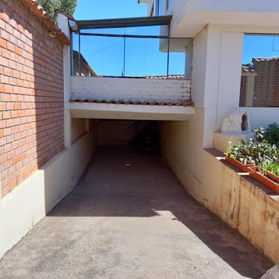 Vendo inmueble en exclusivo barrio de Santa Mara
