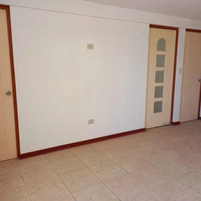Vendo departamento con cochera a precio accesible