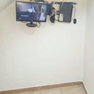 VENDO EDIFICIO EN ZONA COMERCIAL