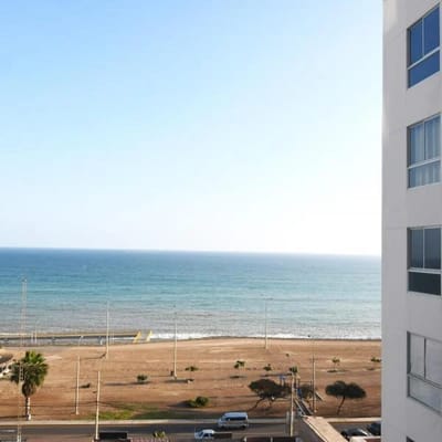 DEPARTAMENTO DE ESTRENO CON PRECIOSA VISTA AL MAR