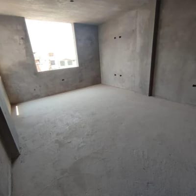 VENDO CASA EN CERRO COLORADOCASCO GRIS EN ESTRENO