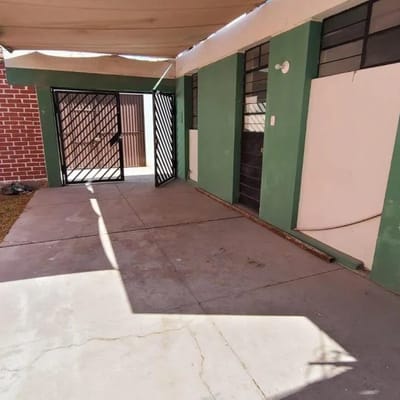 CASA CERCA AL HOSPITAL GENERAL  JOSE LUIS BUSTAMANTE Y RIVERO