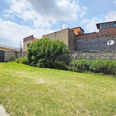 VENTA DE  TERRENO EN CERCADO  AVENIDA LA MARINA   m