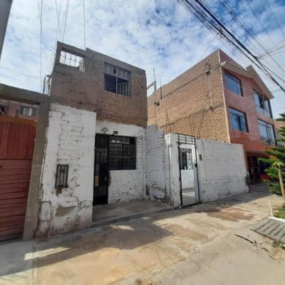 Venta de CASA COMO TERRENO en Callao Urb El Cndor Calle los Halcones
