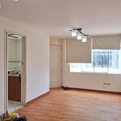 VENTA DE DEPARTAMENTO PISO  BARRIO MEDICO CALLE ALZAMORA CUADRA  SURQUILLO