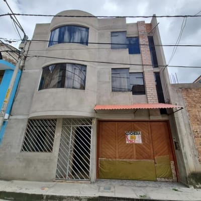 Amplia Casa en Venta a Espaldas UPN  Cajamarca