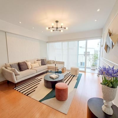 DUPLEX CON JARDIN PISCINA TIPO ESPEJO DE AGUA Y TERRAZA FRENTE AL PENTAGONITO