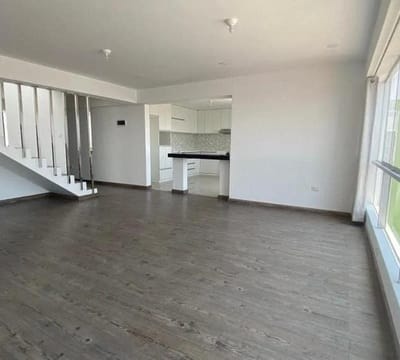 SE VENDE HERMOS Y AMPLIO DUPLEX EN CAYMA