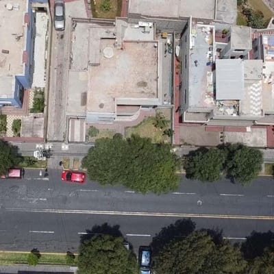 SE VENDE CASA EN AV INDEPENDENCIA  CERCADO DE AREQUIPA