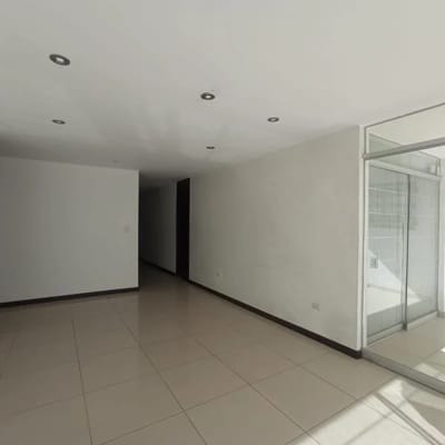 VENDO AMPLIO DEPARTAMENTO EN PALACIO II  SACHACA