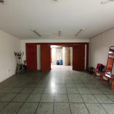 ALQUILO AMPLIA CASA EN EL CERCADO DE AREQUIPA