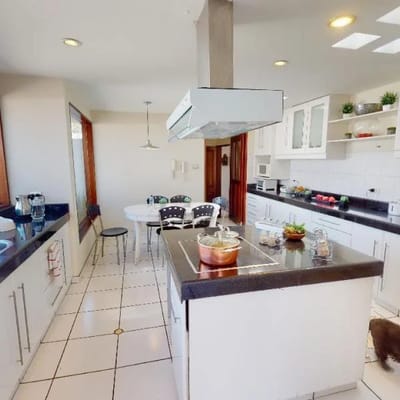 SE VENDE HERMOSA CASA EN CHALLAPAMPA