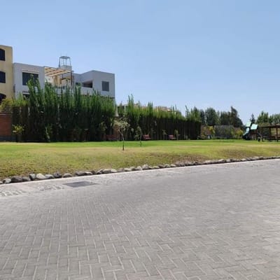 SE VENDE TERRENO EN LA MEJOR Y EXCLUSIVA ZONA DE CERRO COLORADO