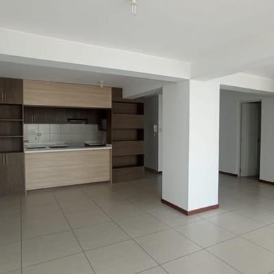 DEPARTAMENTO EN VENTA  PARTE MEDIA DE CAYMA