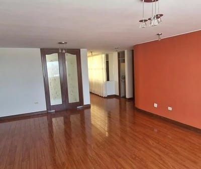 VENDO BONITO Y AMPLIO DEPARTAMENTO PENTHOUSE EN UMACOLLO  YANAHUARA