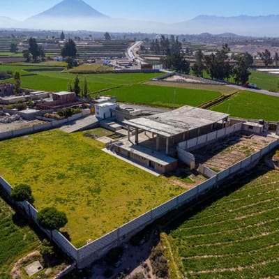VENDO  ALQUILO AMPLIO LOCAL PARA EVENTOS EN EL CURAL  AREQUIPA