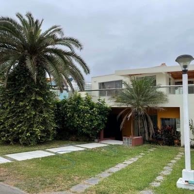 CASA DE PLAYA EN EXCLUSIVO CONDOMINIO DE TOTORITAS