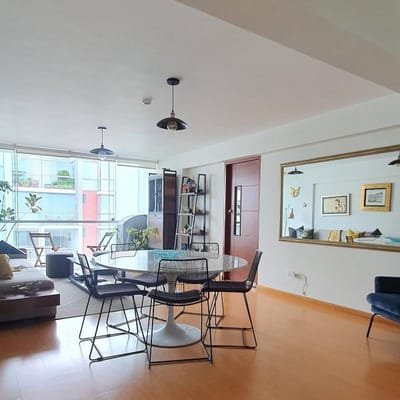 Venta de lindo departamento en Miraflores lmite con San Isidro
