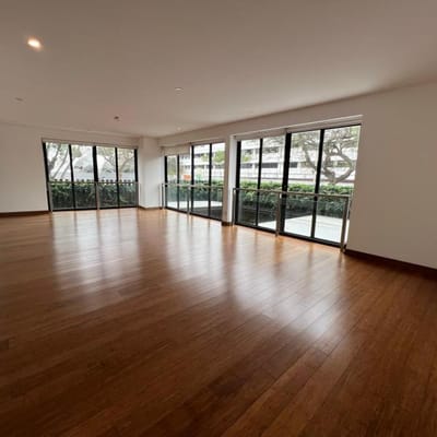 Lindos departamentos de estreno en venta en Miraflores lmite con San Isidro
