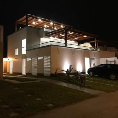 CASA DE PLAYA EN ASIA MODERNA PUERTO MADERO