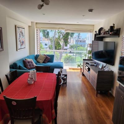 Departamento frente a parque en venta en San Miguel