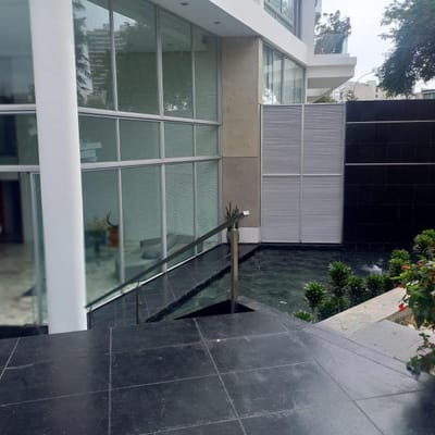 EN VENTA DUPLEX O DORMITORIOS VISTA EXTERIOR O COCHERAS
