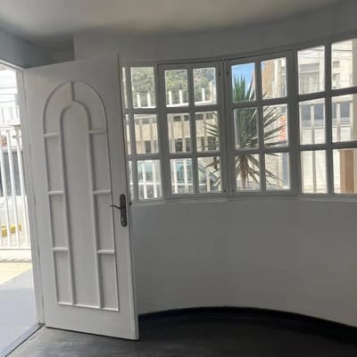 HERMOSA CASA EN VENTA CERCA A PARQUE EN CHICLAYO