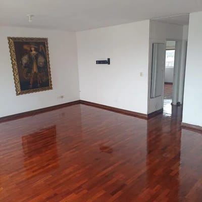 VENTA DEPARTAMENTO EN CENTRO DE MIRAFLORES