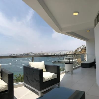 Venta de hermoso departamento en primera fila playa embajadores Santa Maria
