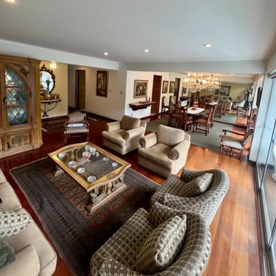 Lindo departamento en venta en Av del Sur Chacarilla  dormitorios  cocheras