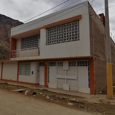 Venta de Casa Dos pisos en Colpa Baja  Huanuco