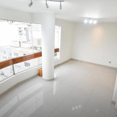 Venta departamento a pocas cuadras del Malecn y Parque Kennedy Miraflores