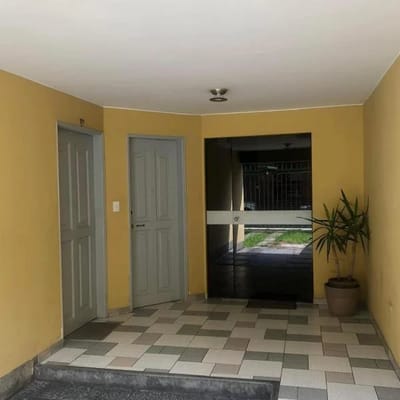 Alquilo lindo departamento en primer piso
