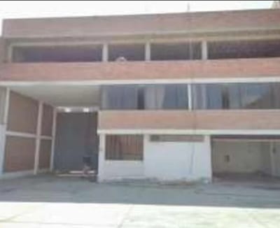 Venta de amplio inmueble terreno con rea construida en Chiclayo