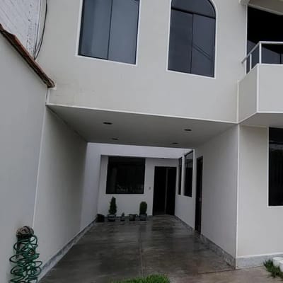 ALQUILO CASA DE PLAYA EN PUNTA HERMOSA