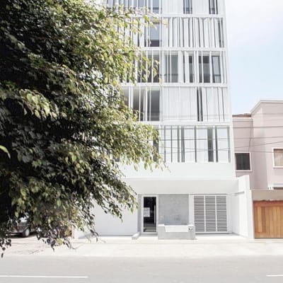 Venta de departamento en Alfredo Salazar zona de parques Miraflores
