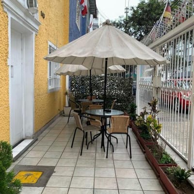 Venta Excepcional de Hotel en Calle Grimaldo del Solar